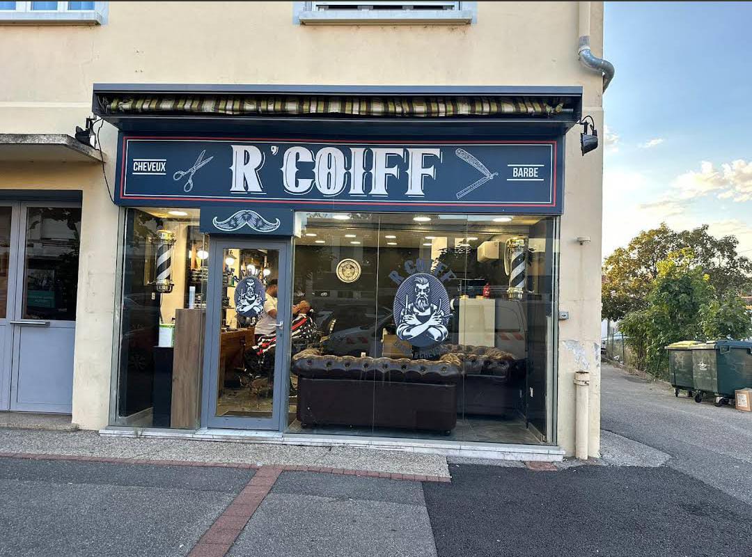 Salon de coiffure - accueil chaleureux et professionnel